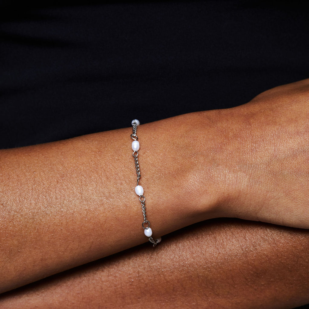 "Lovina" Freshwater Pearl Bracelet